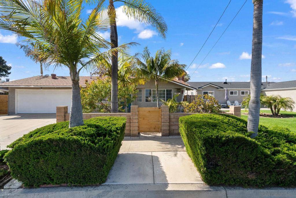 San Diego, CA 92117,4182 Seri Street