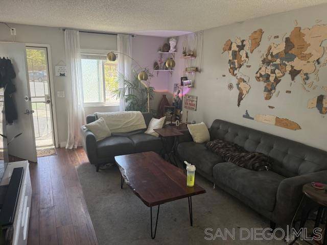 San Diego, CA 92105,4666 HOME