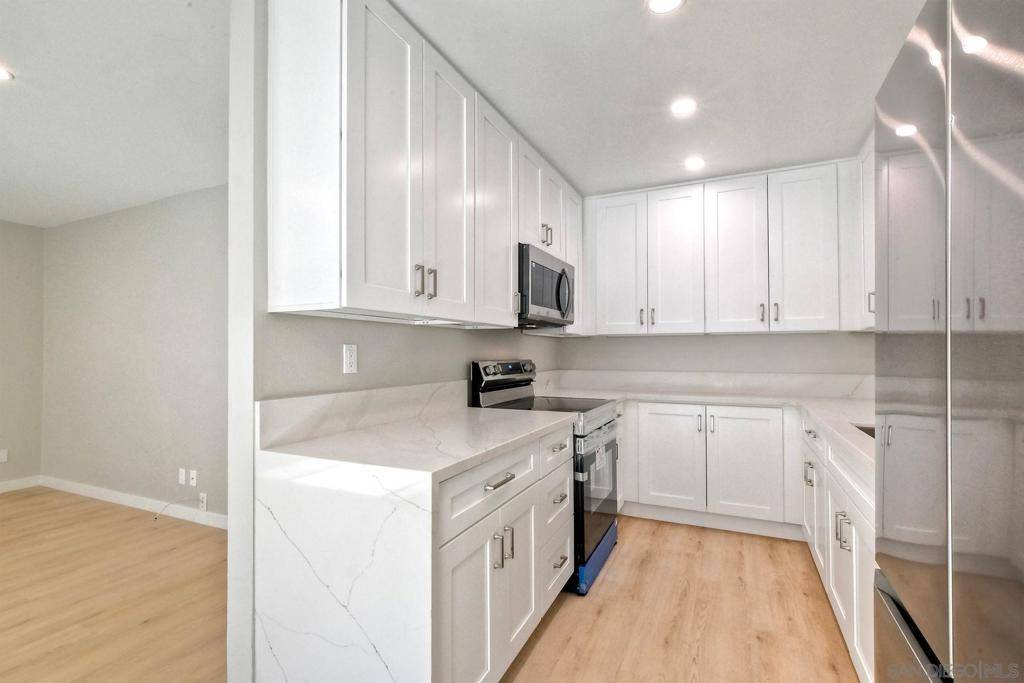 Chula Vista, CA 91911,285 Moss St #86