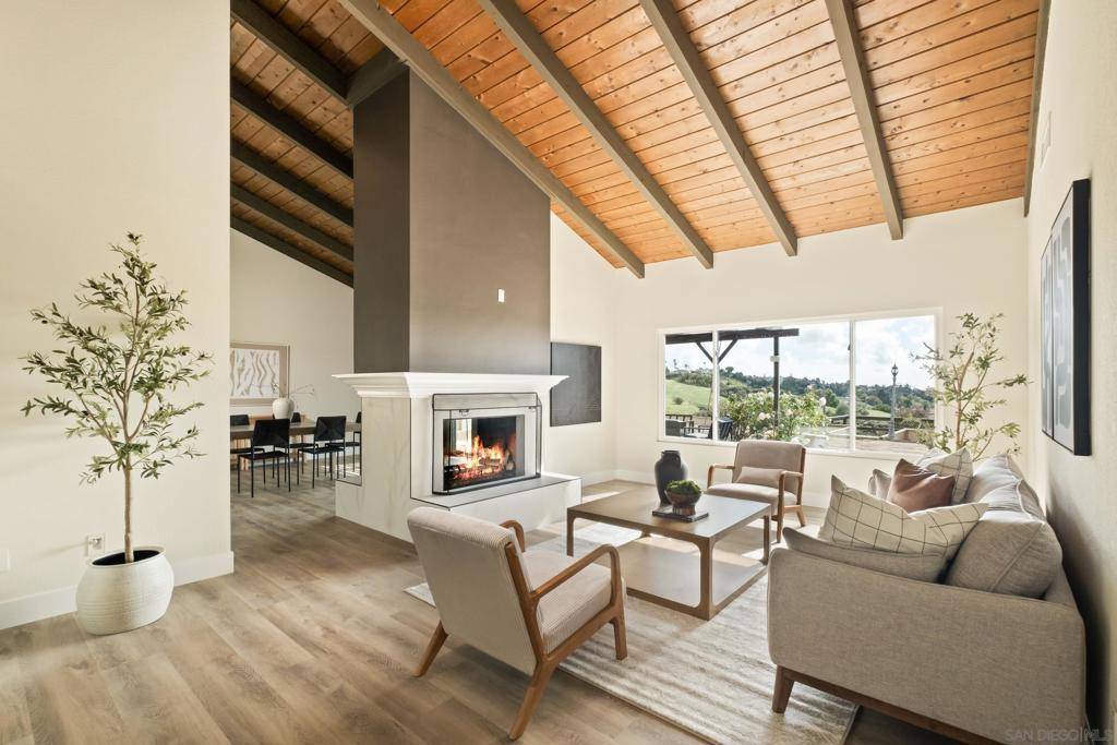 Bonita, CA 91902,5416 Horse Ridge Way
