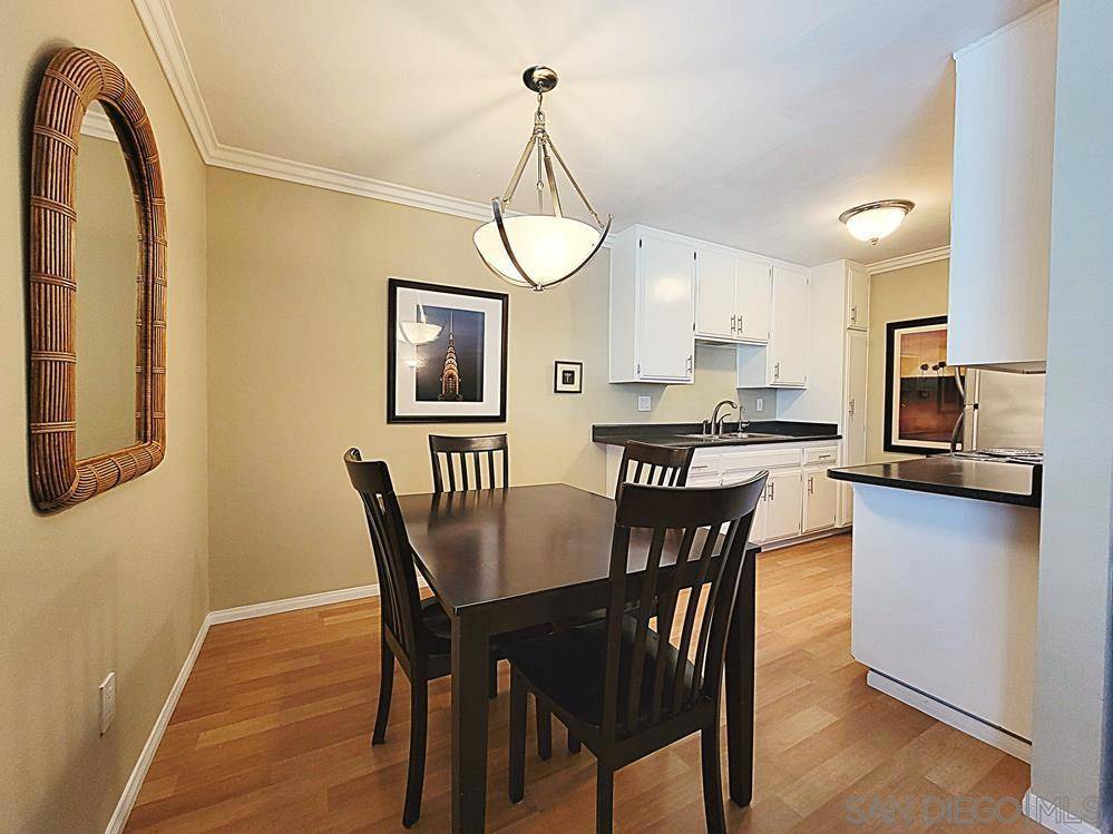 San Diego, CA 92107,4930 Del Mar Ave #210