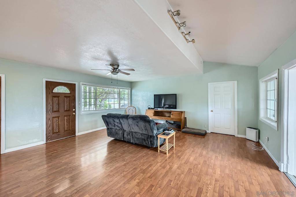 Lemon Grove, CA 91945,2535 Corona St