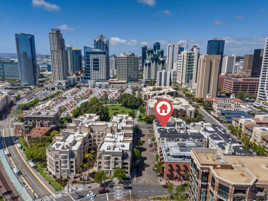 San Diego, CA 92101,655 Columbia St #109