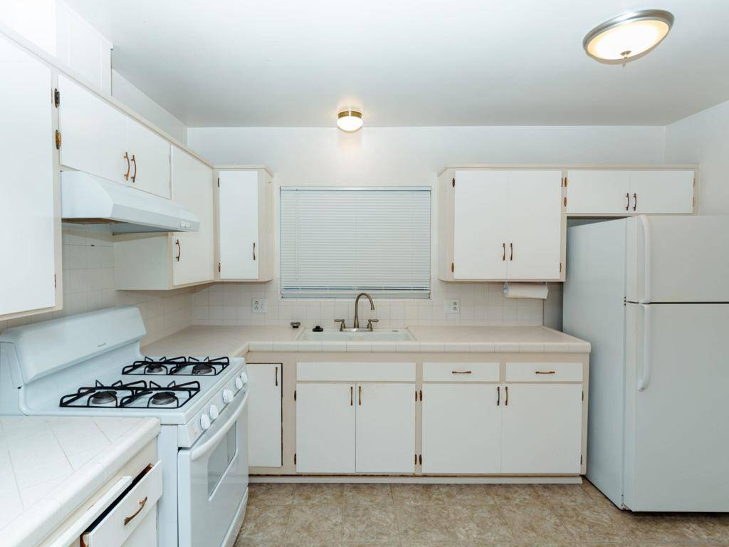 San Diego, CA 92109,2275 Emerald St