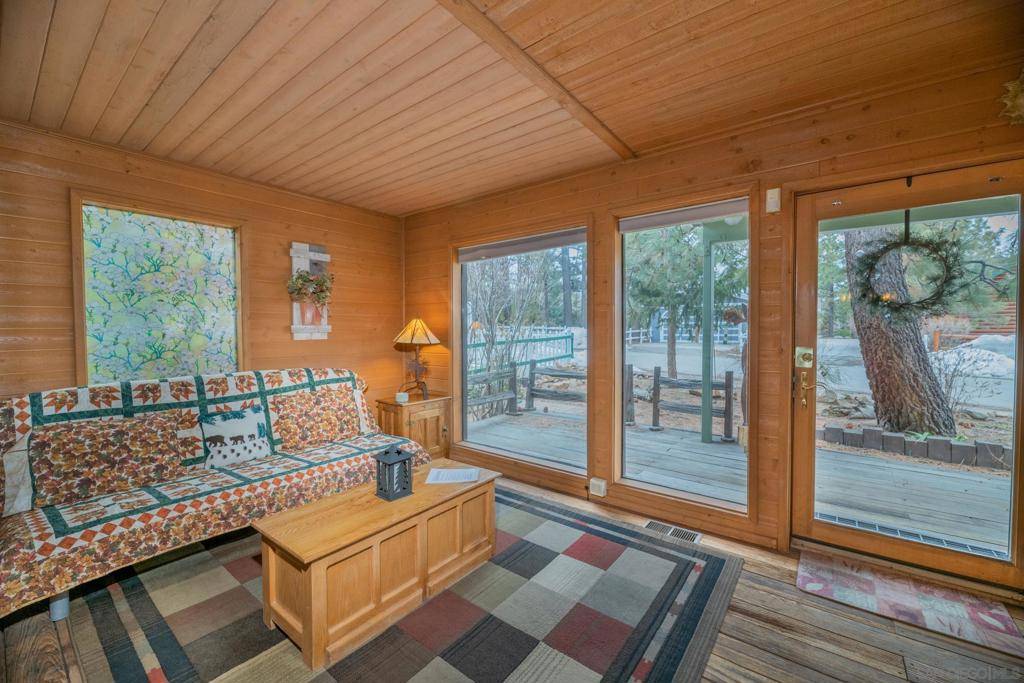 Big Bear, CA 92315,39470 Lake Dr