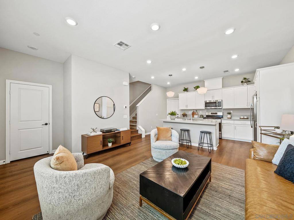 Chula Vista, CA 91913,2201 Bluestone Cir