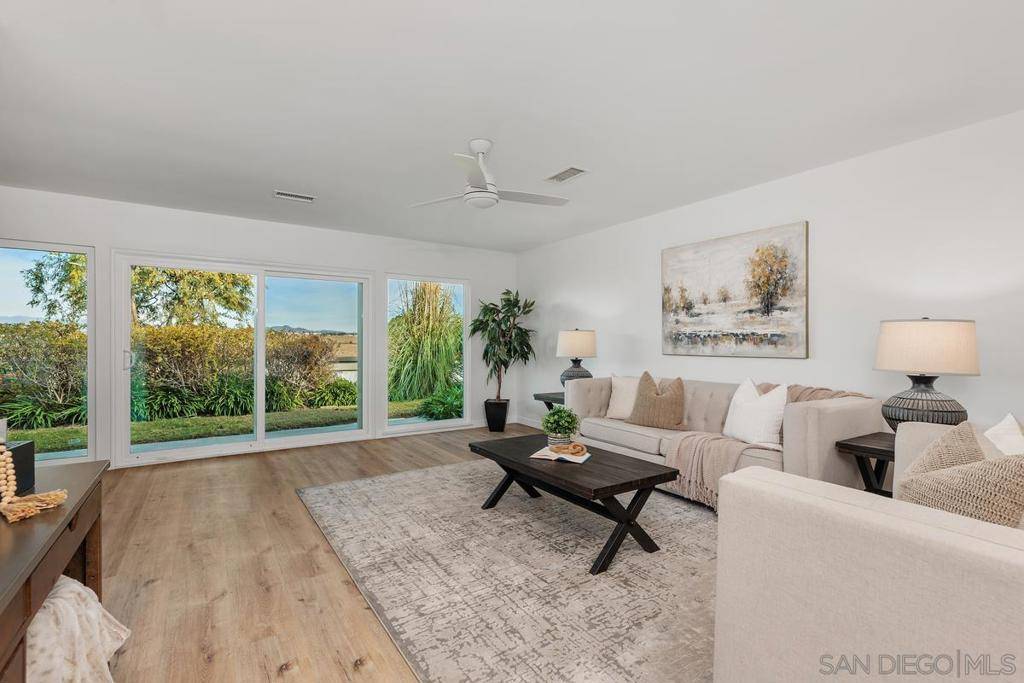 Oceanside, CA 92057,3808 Vista Campana S #23
