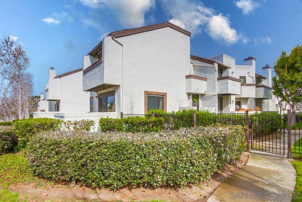 San Diego, CA 92107,3906 Voltaire St