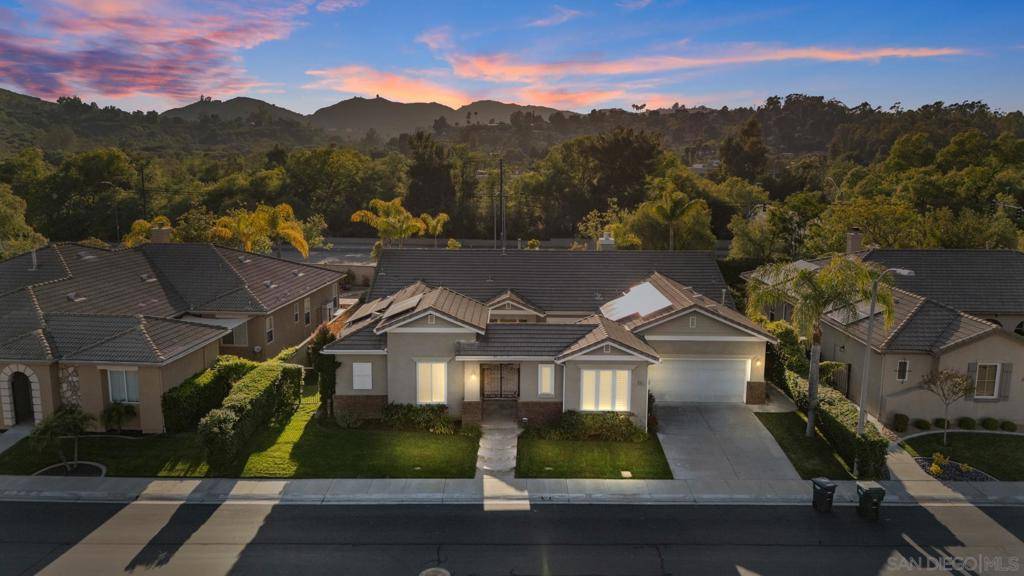 Escondido, CA 92026,2551 Douglaston Gln