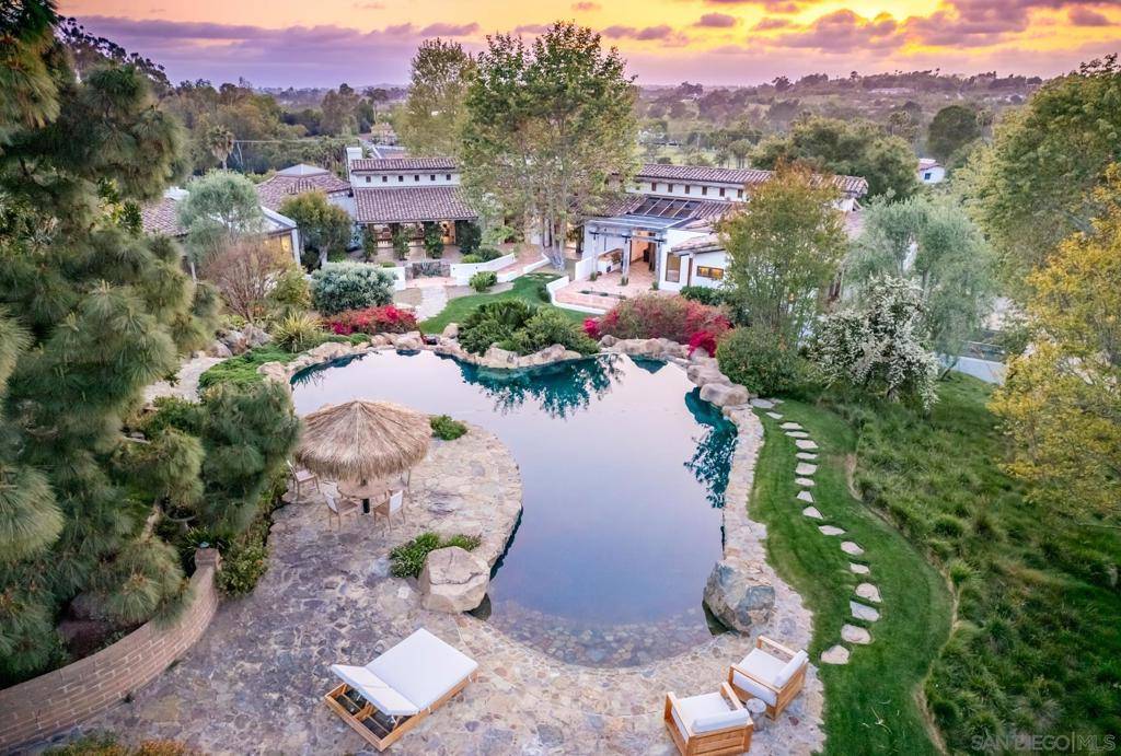 Rancho Santa Fe, CA 92067,6884 El Camino Del Norte
