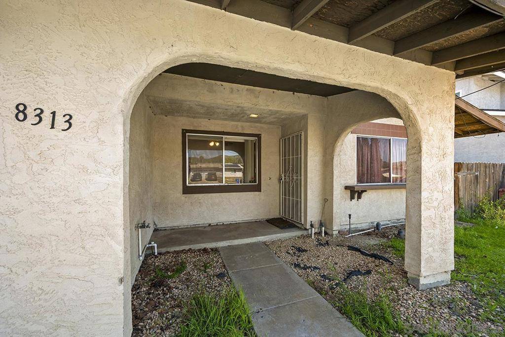 Santee, CA 92071,8313 Carlton Oaks Drive