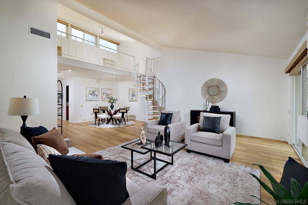 2162 Caminito Circulo Sur La Jolla, CA 92037