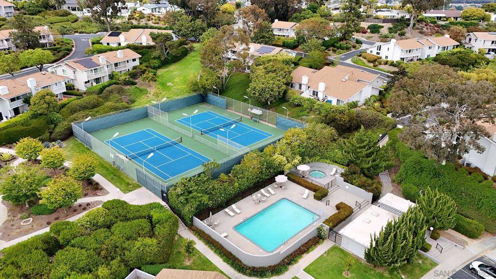 La Jolla, CA 92037,2162 Caminito Circulo Sur