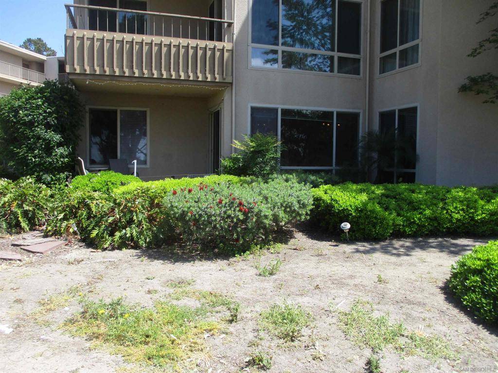 La Mesa, CA 91942,5710 Baltimore Drive #421