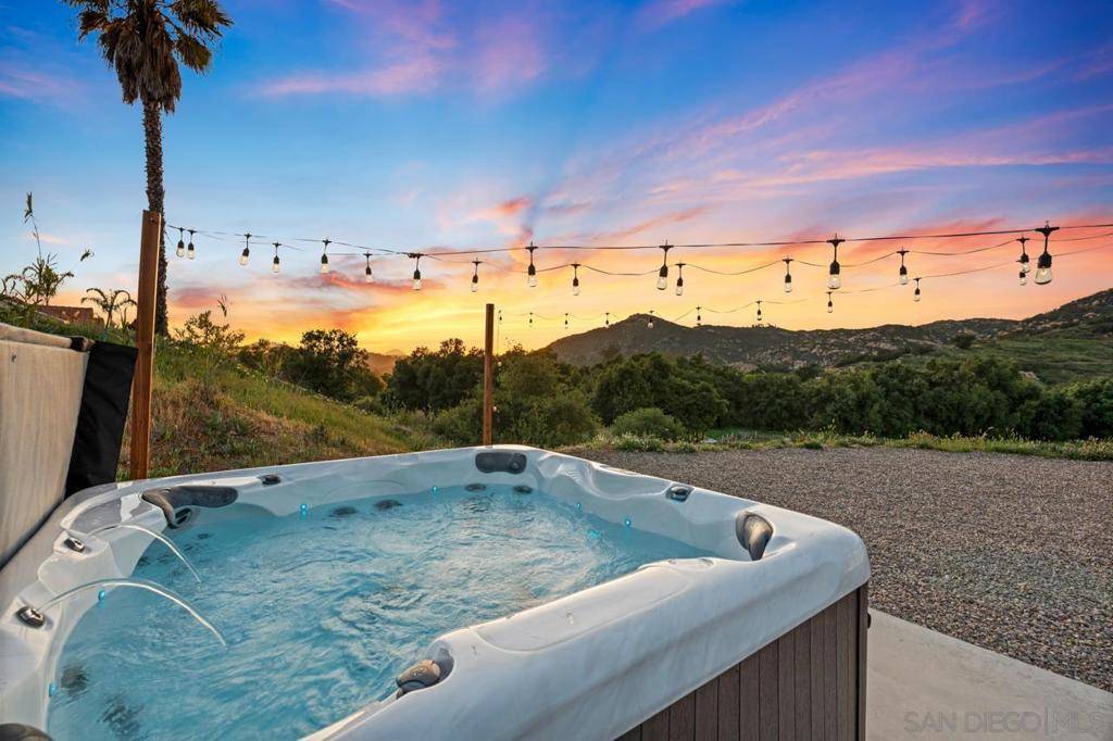 Ramona, CA 92065,22916 Tombill Rd