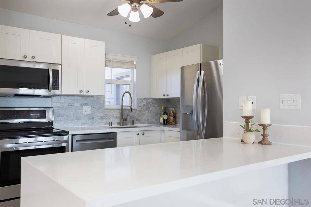 Santee, CA 92071,9956 Cleary St