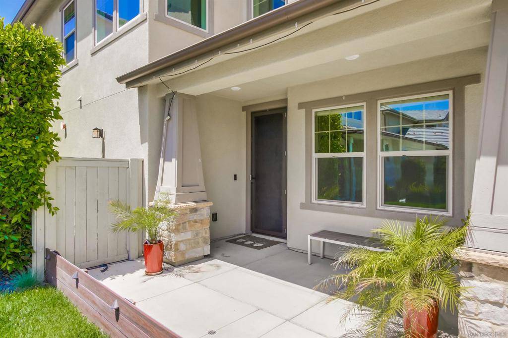 Escondido, CA 92029,2972 Hayloft Pl