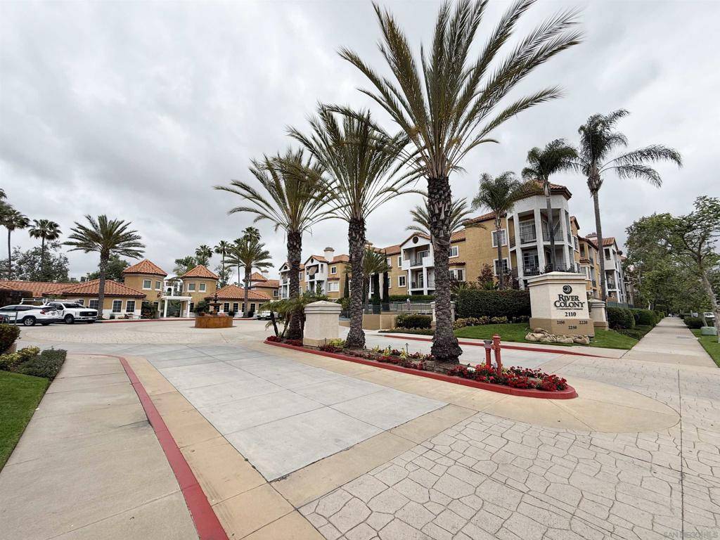 San Diego, CA 92108,2220 Camino De La Reina #5214