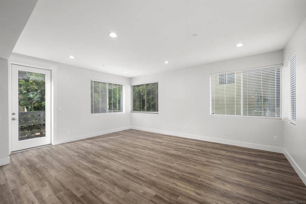 San Diego, CA 92103,4238 4th Ave