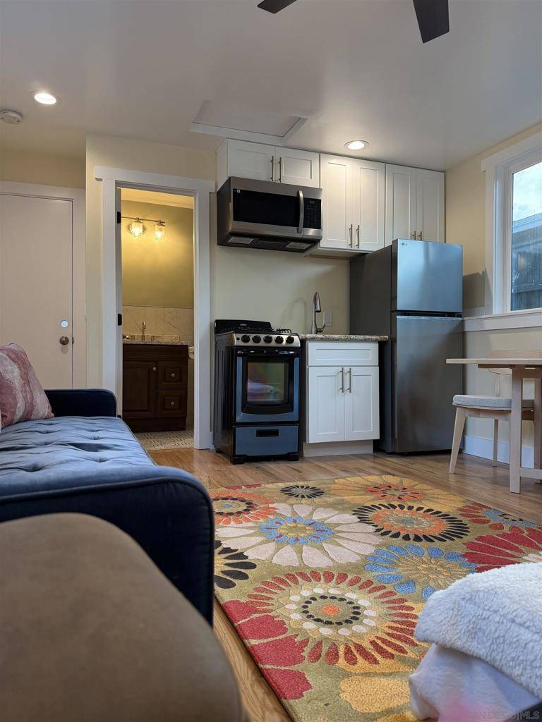 Imperial Beach, CA 91932,500 Calla ##2