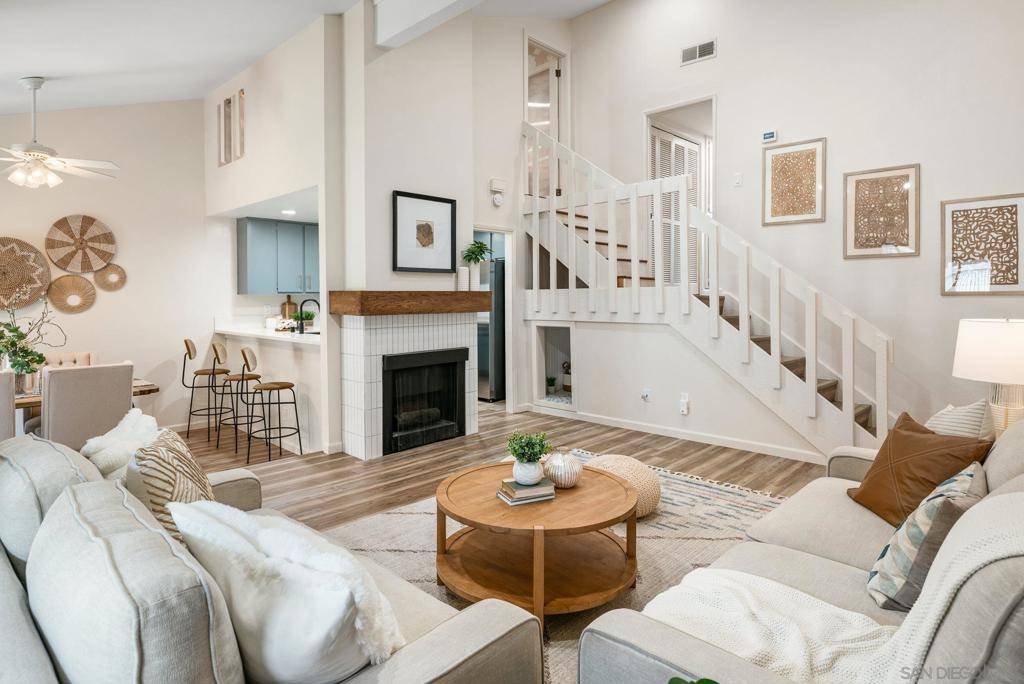 Carlsbad, CA 92009,2352 Altisma Way #15