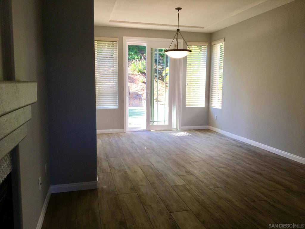 San Diego, CA 92130,4316 Corte de la Fonda