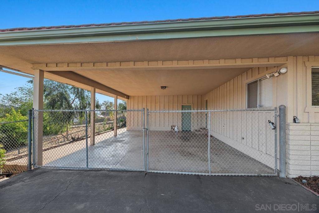 El Cajon, CA 92019,2282 Dehesa Rd