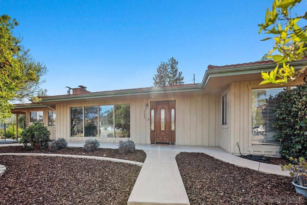 El Cajon, CA 92019,2282 Dehesa Rd