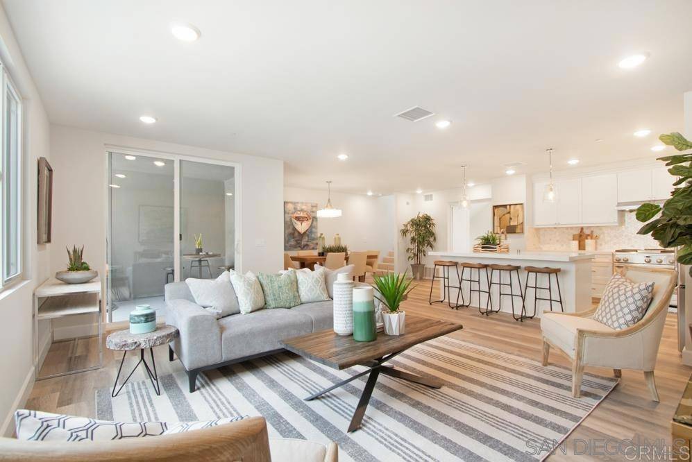 Carlsbad, CA 92008,348 Walnut Ave