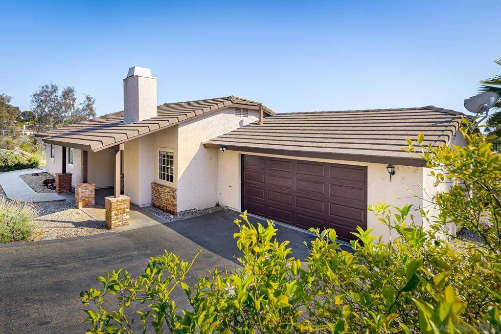 Valley Center, CA 92082,27301 Rowel Ct