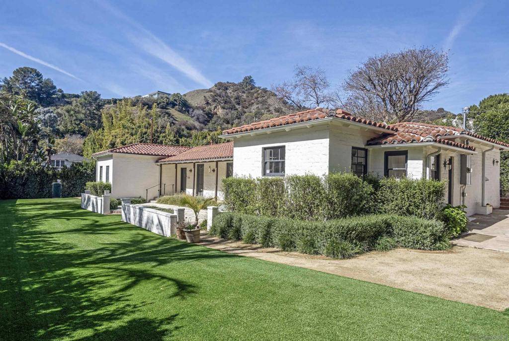 Beverly Hills, CA 90210,1720 Coldwater Canyon