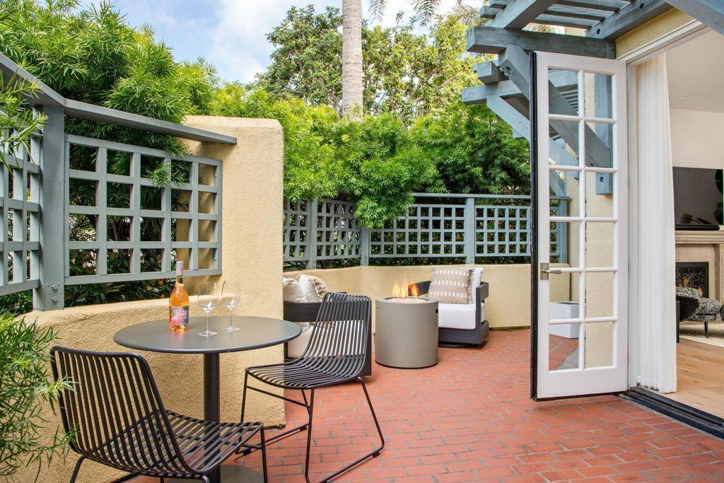 La Jolla, CA 92037,7729 Ivanhoe Avenue