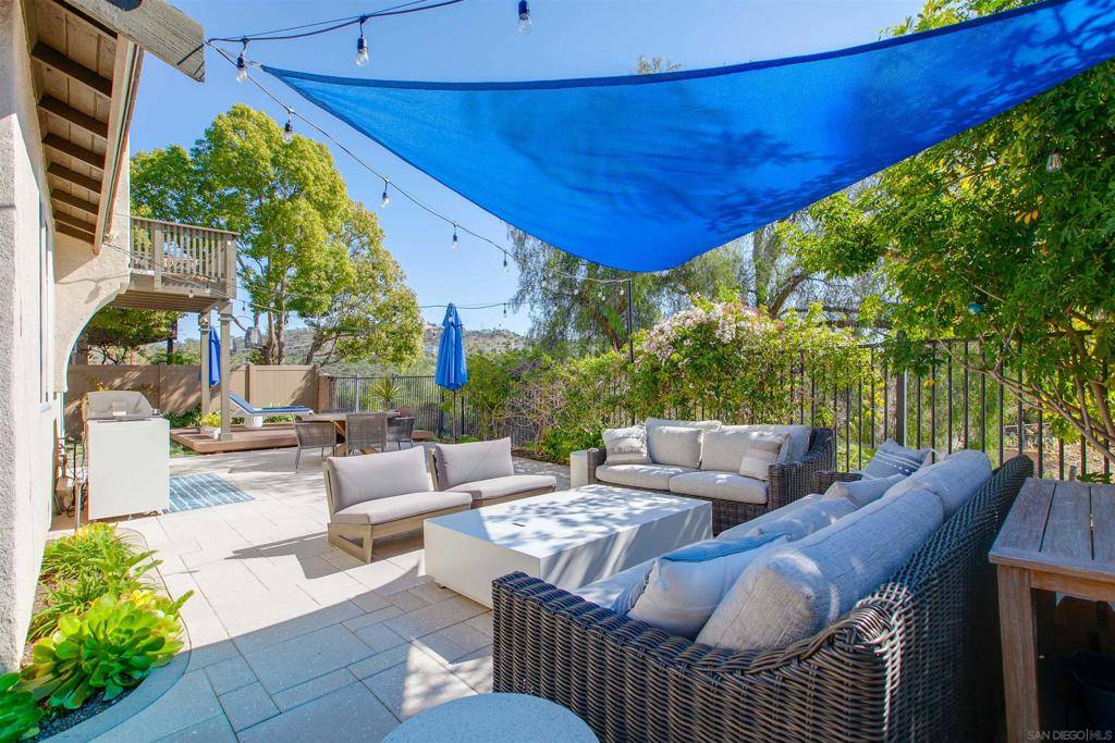 Carlsbad, CA 92009,6052 Rancho Bravado