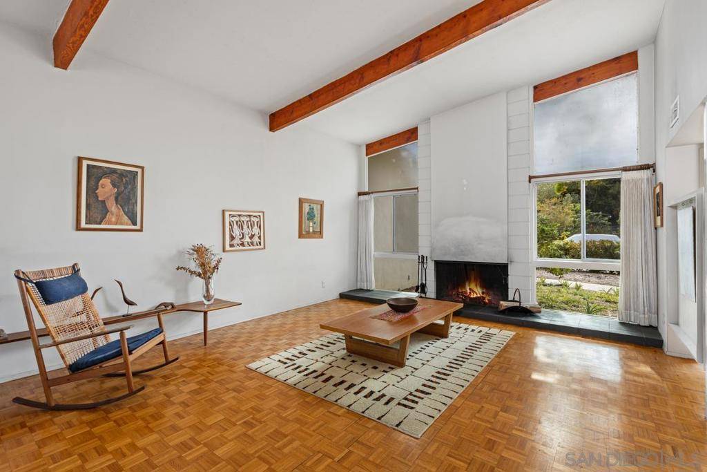 La Jolla, CA 92037,8415 Sugarman Dr