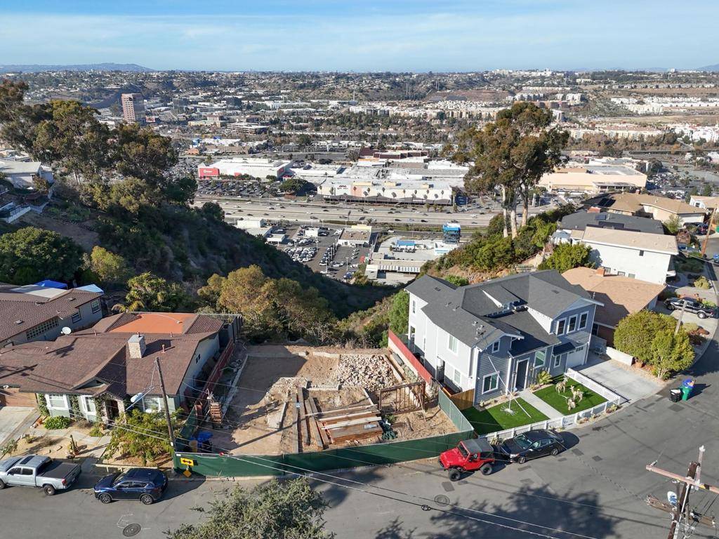 San Diego, CA 92116,1804 Mission Cliff Dr