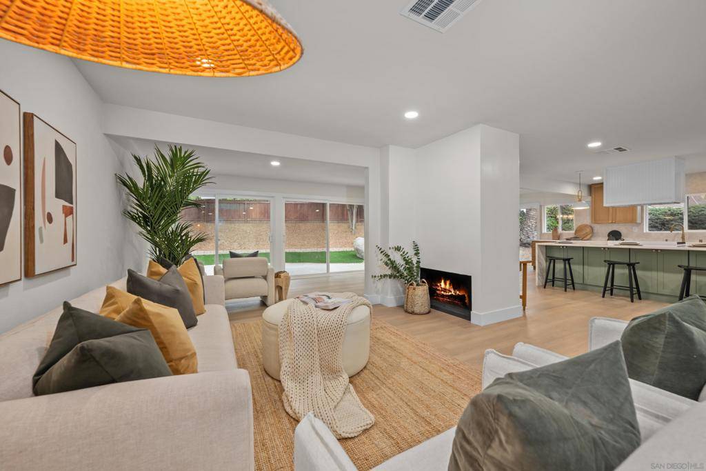 San Diego, CA 92128,17111 Prado Place