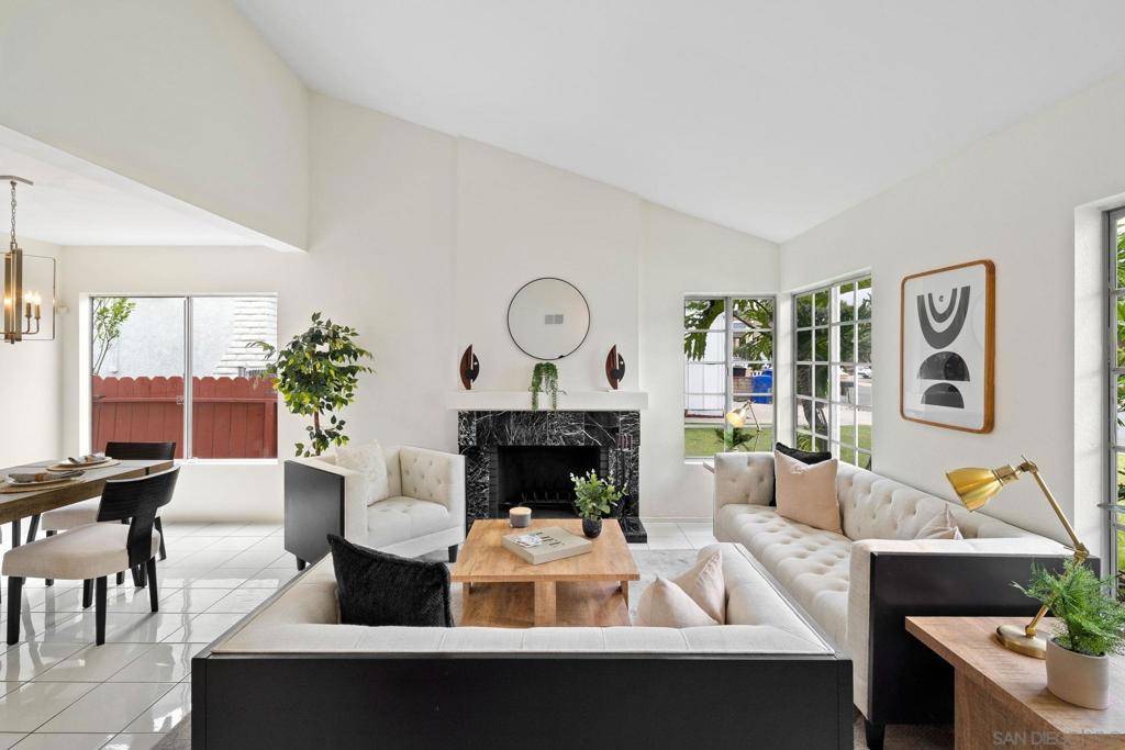 San Diego, CA 92139,2336 Spring Oaks Way