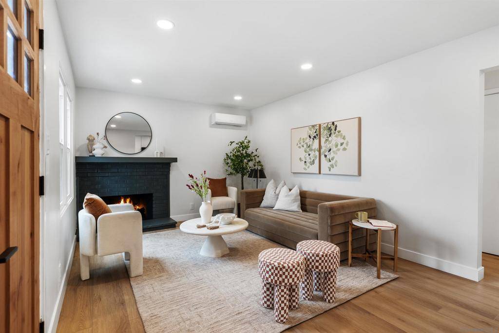 La Mesa, CA 91941,4163 Charles St