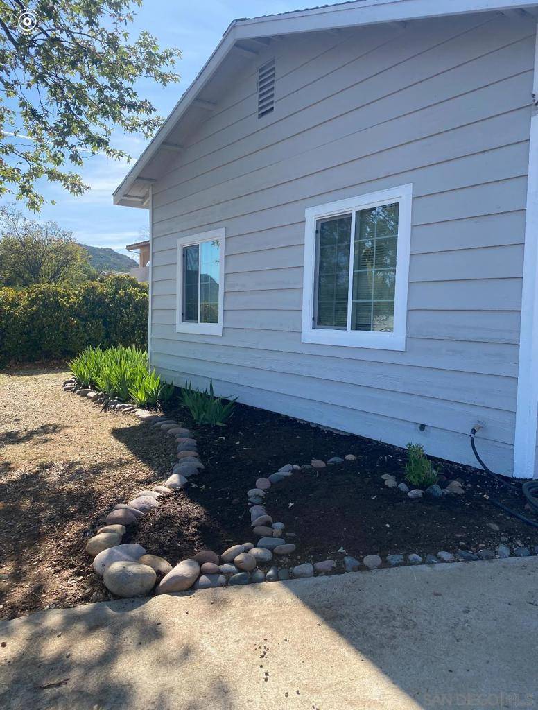 Ramona, CA 92065,16142 Dartolo Rd.