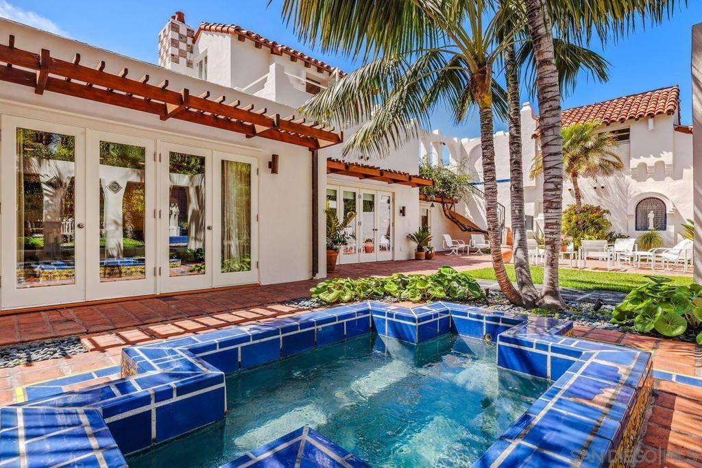 La Jolla, CA 92037,7253 Monte Vista Avenue