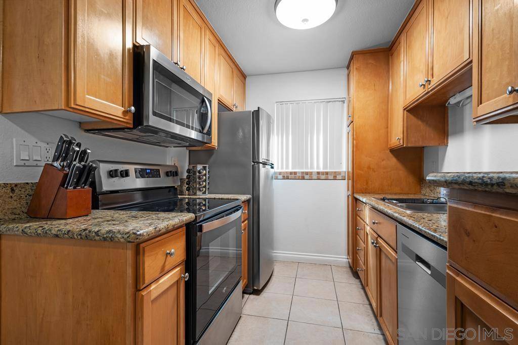 Imperial Beach, CA 91932,615 9th Street #4