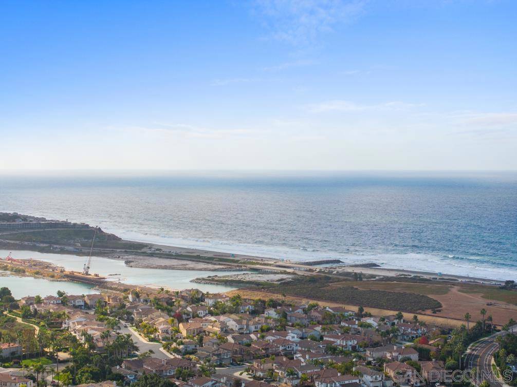 Carlsbad, CA 92011,7218 San Lucas Street #189