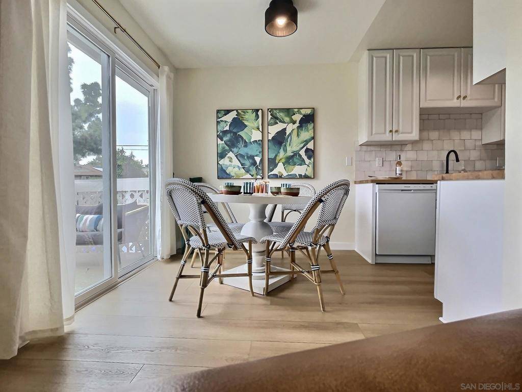 Encinitas, CA 92024,812 Regal #P6