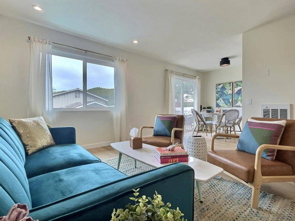 Encinitas, CA 92024,812 Regal #P6