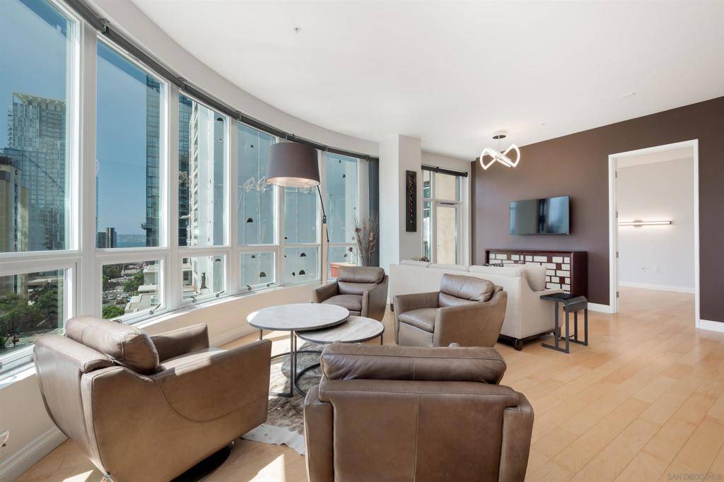 San Diego, CA 92101,350 W Ash St #608