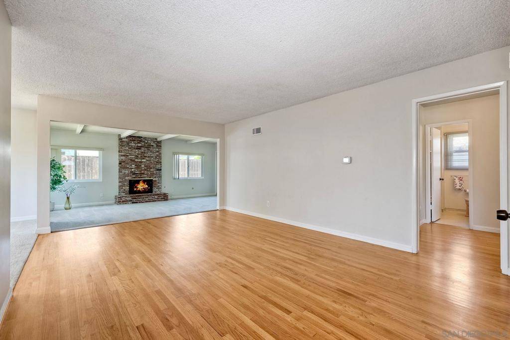 San Diego, CA 92120,4954 Chaucer Ave