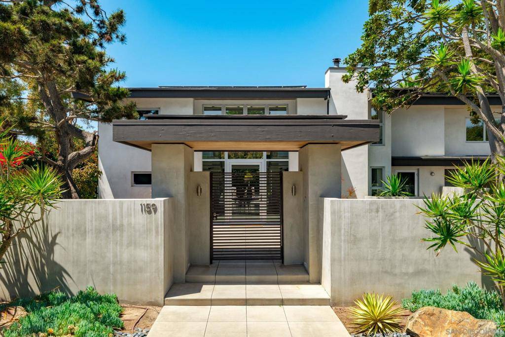 Encinitas, CA 92024,1159 Hymettus