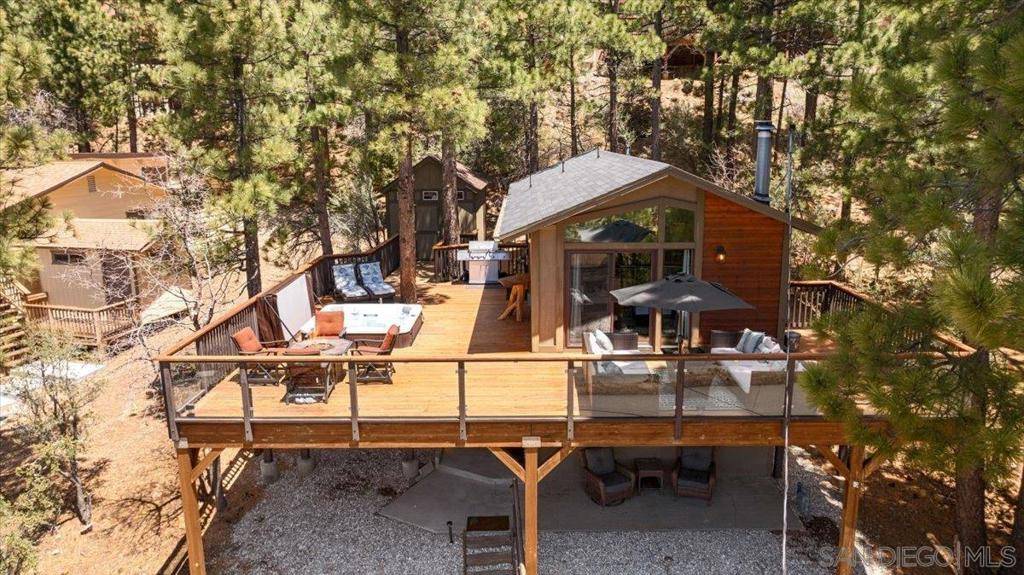 Big Bear, CA 92315,43734 Yosemite Drive