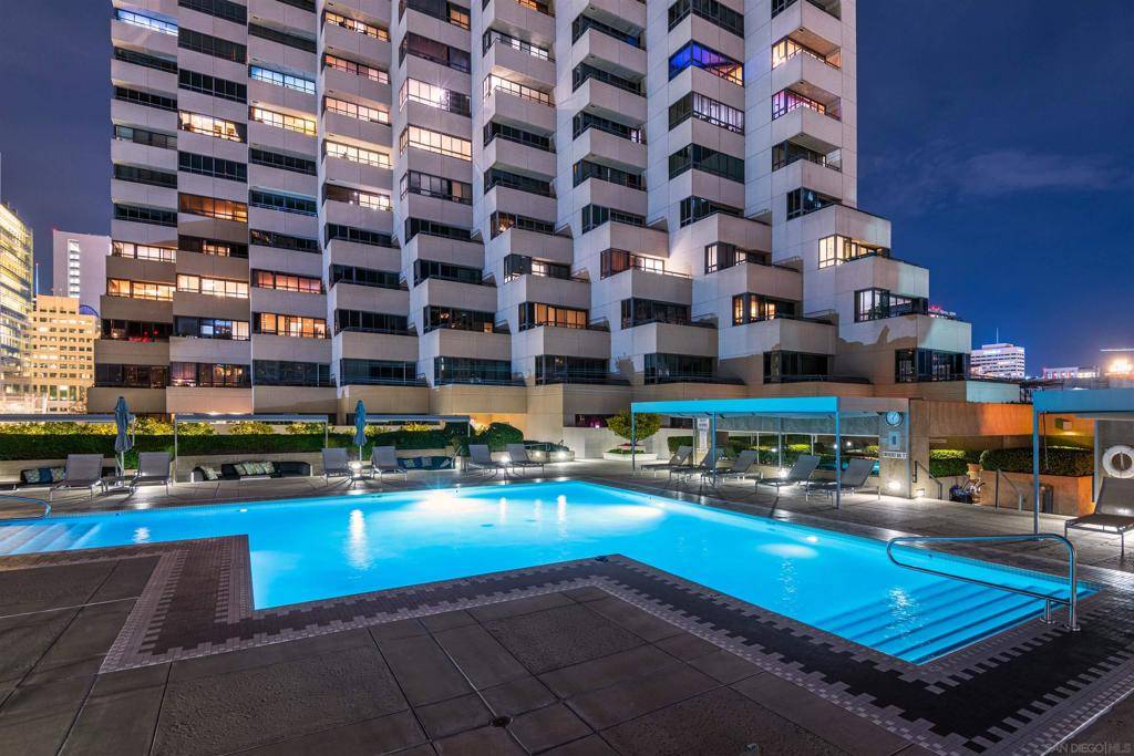 San Diego, CA 92101,700 Front St #2307