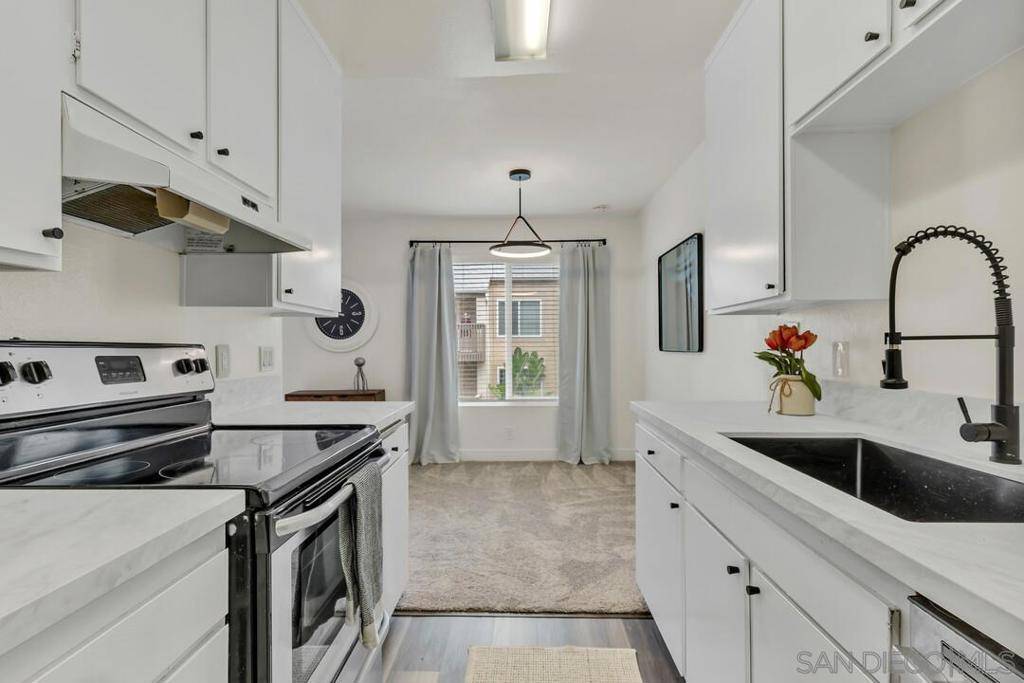 8515 Villa La Jolla Drive #C La Jolla, CA 92037